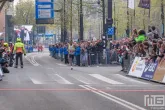 De finish van  Chala Regasa bij de NN Marathon Rotterdam 2025 in Rotterdam