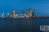 Te Koop | Het Aida Prima aan de Cruise Terminal in Rotterdam vanuit de Veerhaven