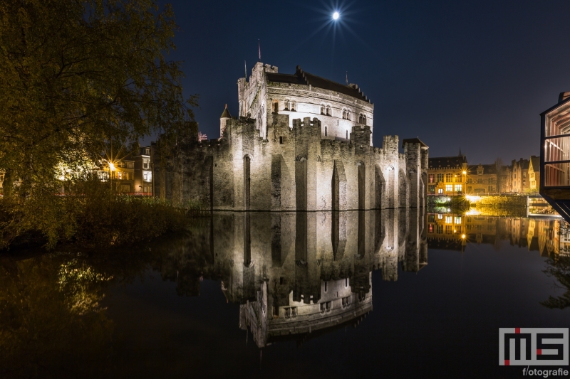 Te Koop | Kasteel Gravensteen in Gent in de nacht