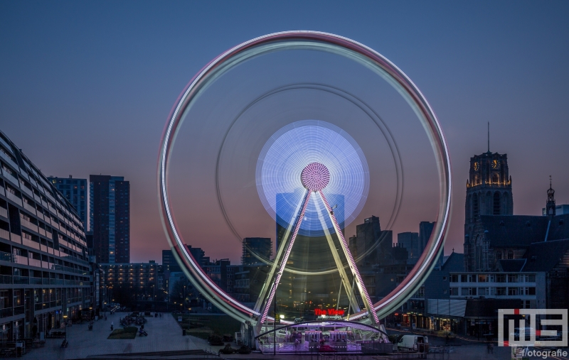 Te Koop | Het reuzenrad The View in Rotterdam tijdens Rotterdam viert de stad