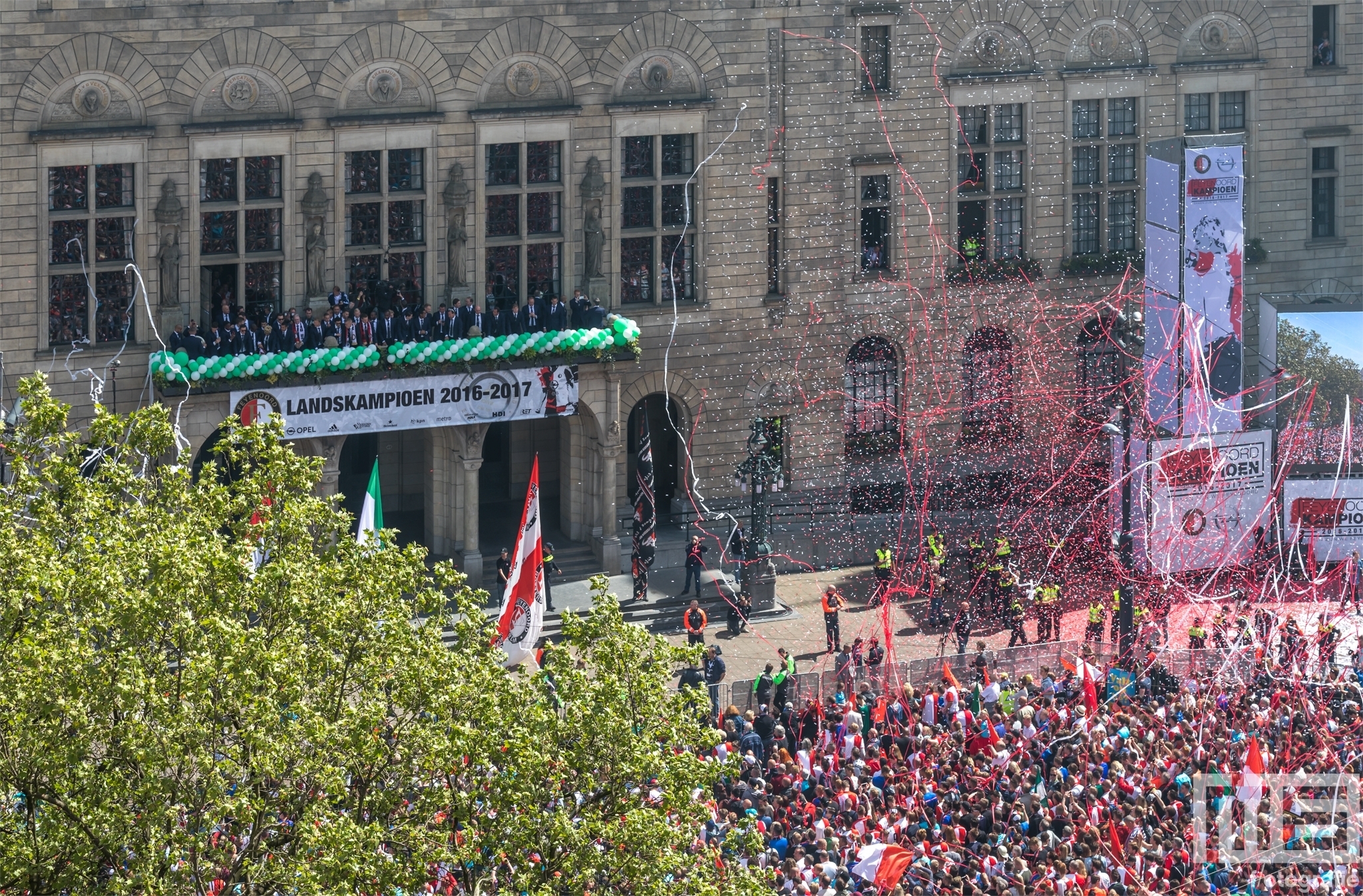 Te Koop | De huldiging van Feyenoord op de Coolsingel in Rotterdam