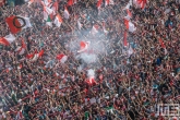 Te Koop | De huldiging van kampioen Feyenoord op de Coolsingel in Rotterdam