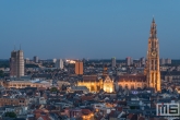 Te Koop | De Onze Lieve Vrouwekathedraal in Antwerpen als luchtfoto