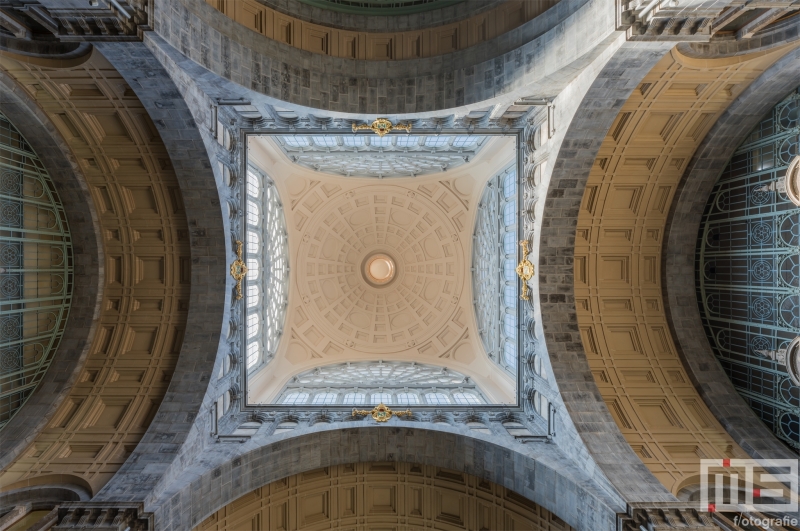 Te Koop | Het plafond van het Centraal Station in Antwerpen