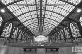 Te Koop | Het Centraal Station in Antwerpen in zwart/wit