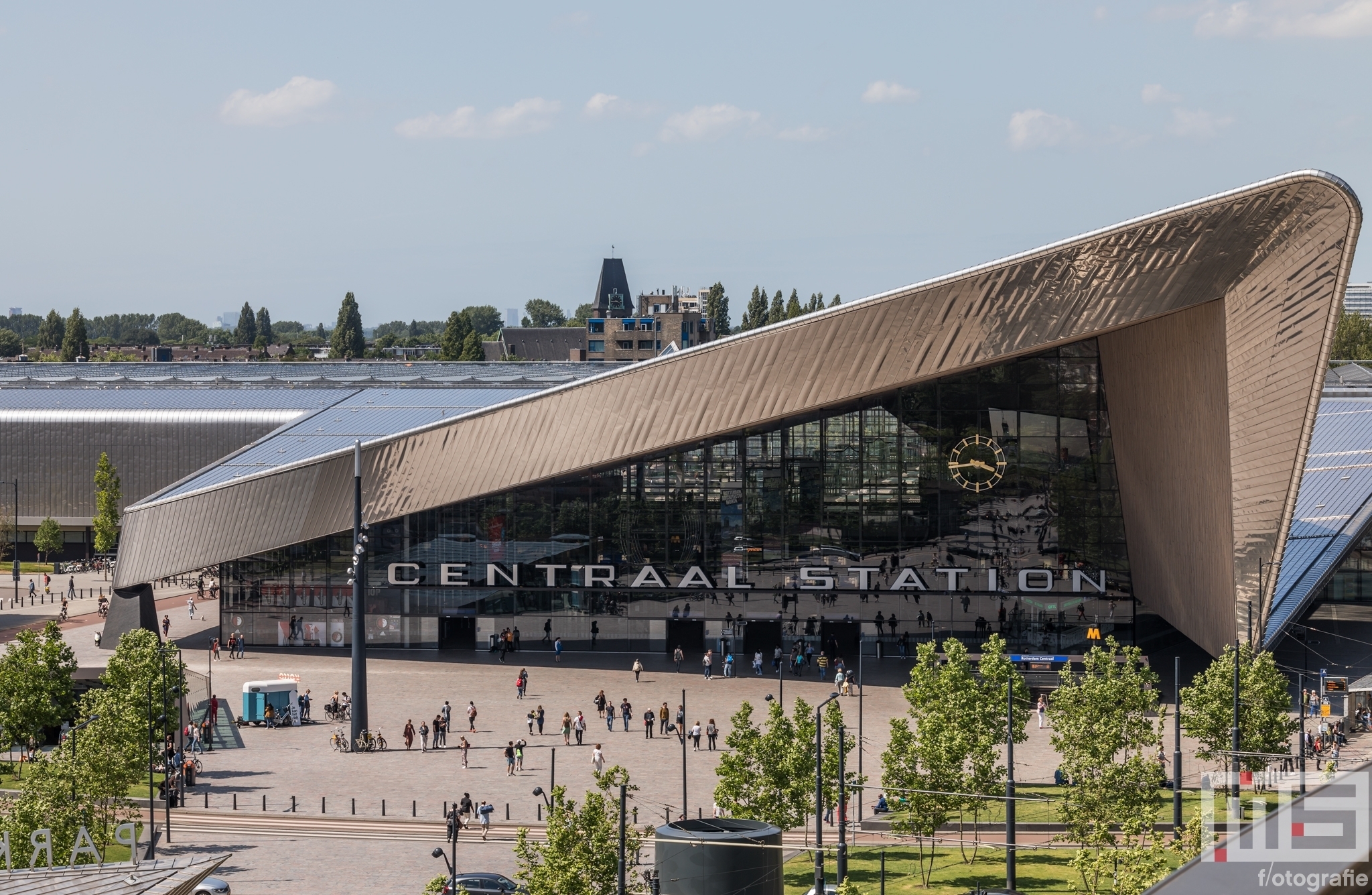 Het Centraal Station in Rotterdam tijdens de Dakendagen