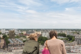 Het uitzicht vanaf de Laurenskerk in Rotterdam tijdens de Rotterdamse Dakendagen