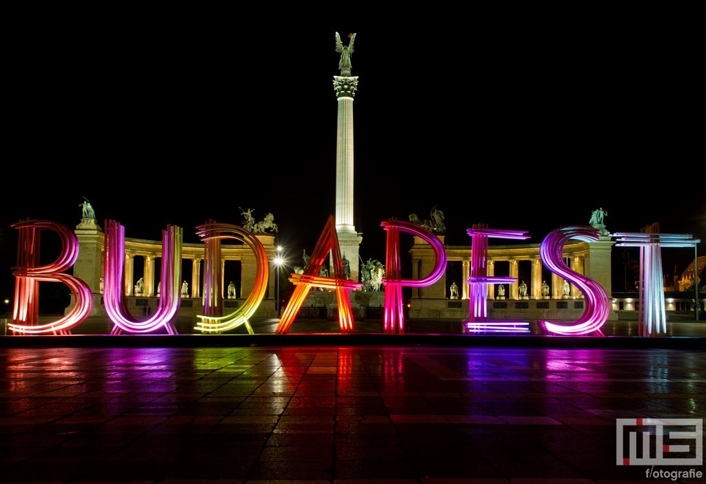 Het Budapest kunstwerk op het Heroes Square in Budapest