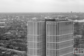 Het gebouw First Rotterdam nabij het Centraal Station in Rotterdam