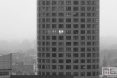 De Hoftoren in het centrum district van Rotterdam in zwart/wit