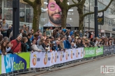 De lopers van de NN Marathon Rotterdam op de Coolsingel in Rotterdam