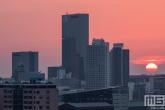 Het Central District in de binnenstad van Rotterdam tijdens zonsondergang