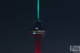 De Euromast in Roterdam in kleuren rood/groen