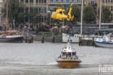 De loodsboot Libra van Loodswezen tijdens een demo op de Wereldhavendagen in Rotterdam