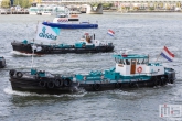 De waterbevoorradingsschip tijdens een demo op de Wereldhavendagen in Rotterdam