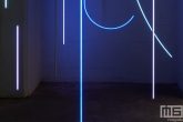 Led-verlichting als kunstobjekt in het HAKA-gebouw in Rotterdam tijdens Art Rotterdam