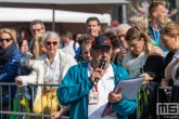 De omroeper tijdens de finish van de Marathon Rotterdam 2019