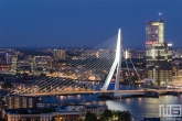 Te Koop | De Erasmusbrug en Maastoren op de Kop van Zuid in Rotterdam