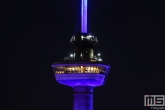 De Euromast in Rotterdam in het blauw in verband met Verlicht ME
