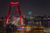 De Willemsbrug en De Hef in Rotterdam tijdens de nachtelijke uren