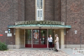 De ingang van het Erasmiaans Gymnasium in Rotterdam