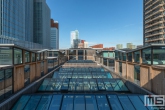 Het dak van het Room Mate Bruno Hotel op de Wilhelminapier in Rotterdam