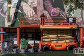 Een mural door Telmo Miel en Smug tijdens het Pow! Wow! Festval in de Afrikaanderwijk in Rotterdam