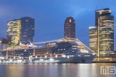Te Koop | Het cruiseschip MSC Grandiosa aan de Cruise Terminal in Rotterdam