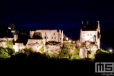 Het kasteel Larochette in Luxemburg in de nachtelijke uren