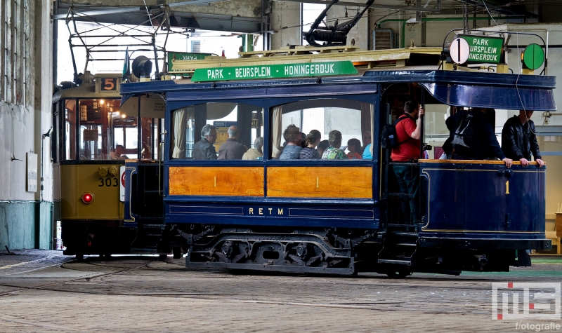 Het Trammuseum Rotterdam van Stichting RoMeO met de tram van tramlijn 1 en 5