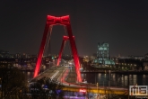 De Willemsbrug en De Hef in Rotterdam tijdens de nachtelijke uren