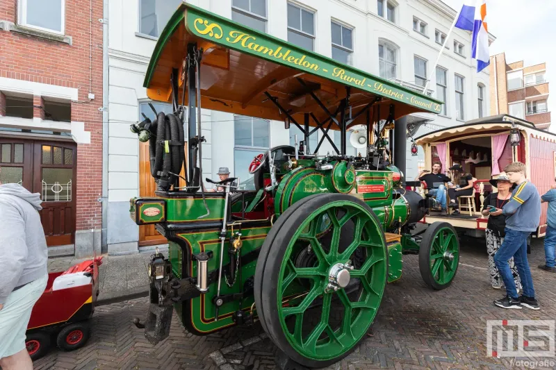 Een groene stoommachine op het Stoomevenement Dordt in Stoom in Dordrecht