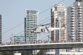 De Wereldhavendagen 2022 in Rotterdam met de helikopter N088 voor de Erasmusbrug