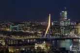 Te Koop | De Erasmusbrug in Rotterdam in de kleur goud met vuurwerk speciaal voor 10 jaar Werk aan de Muur