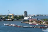 Het uitzicht op het ss Rotterdam tijdens de Rotterdamse Dakendagen