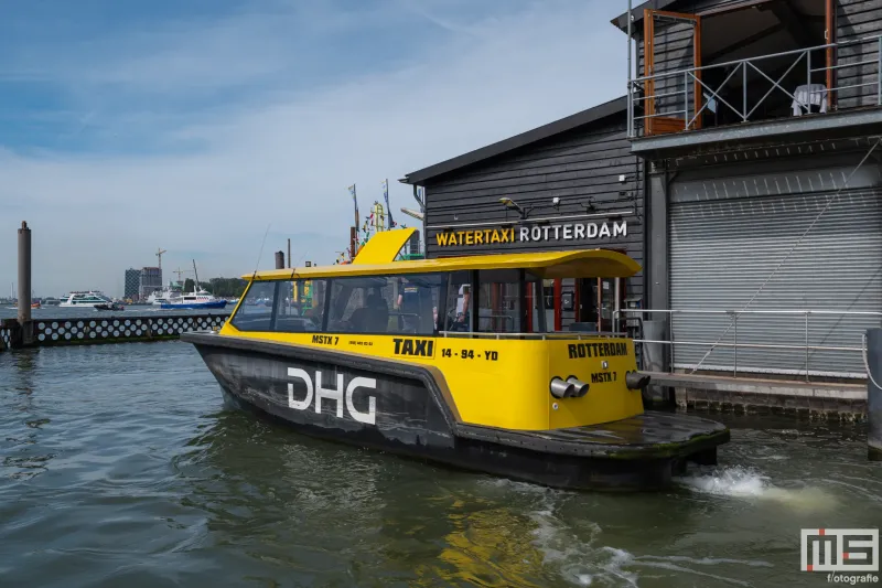 De watertaxi tijdens de Wereldhavendagen Rotterdam 2023