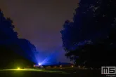 De lasershow van De Grote Schijn 2023 in het Kralingse Bos in Rotterdam