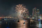 Wereldhavendagen in Rotterdam met een spectaculaire vuurwerkshow bij de Erasmusbrug