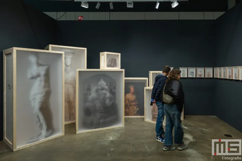 De kunstwerken van Casper Fassen tijdens Art Rotterdam 2026 in Ahoy Rotterdam