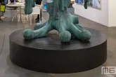 Tree of Life van Atelier van Lieshout op de kunstbeurs Art Rotterdam 2025 in Ahoy Rotterdam