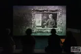 De bezoekers van Projections op de kunstbeurs Art Rotterdam 2025 in Ahoy Rotterdam
