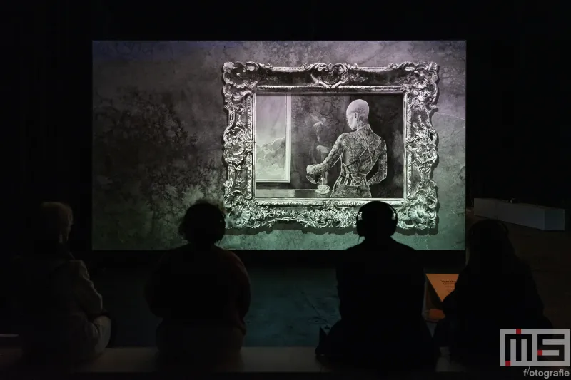 De bezoekers van Projections op de kunstbeurs Art Rotterdam 2025 in Ahoy Rotterdam