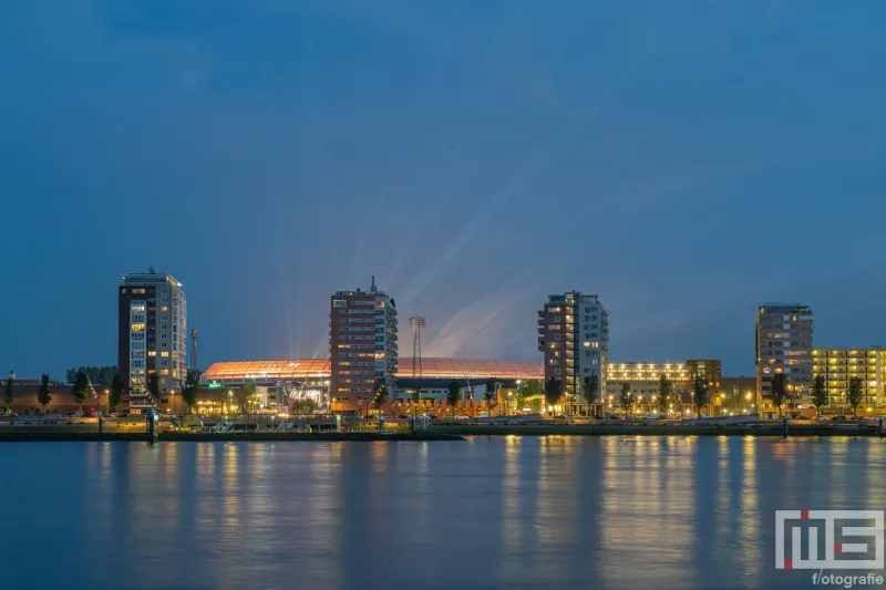 Te Koop | Di-rect geeft slotconcert in De Kuip in Rotterdam
