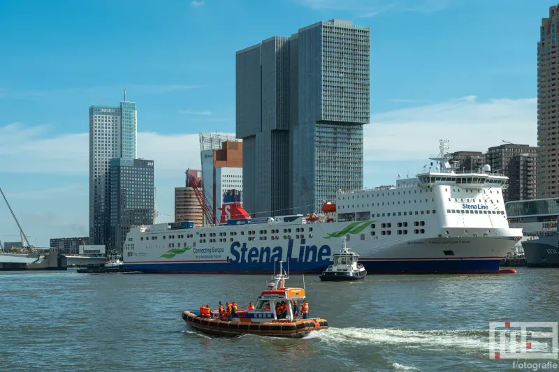 Straatje keren van de Stena Line tijdens de Wereldhavendagen in Rotterdam