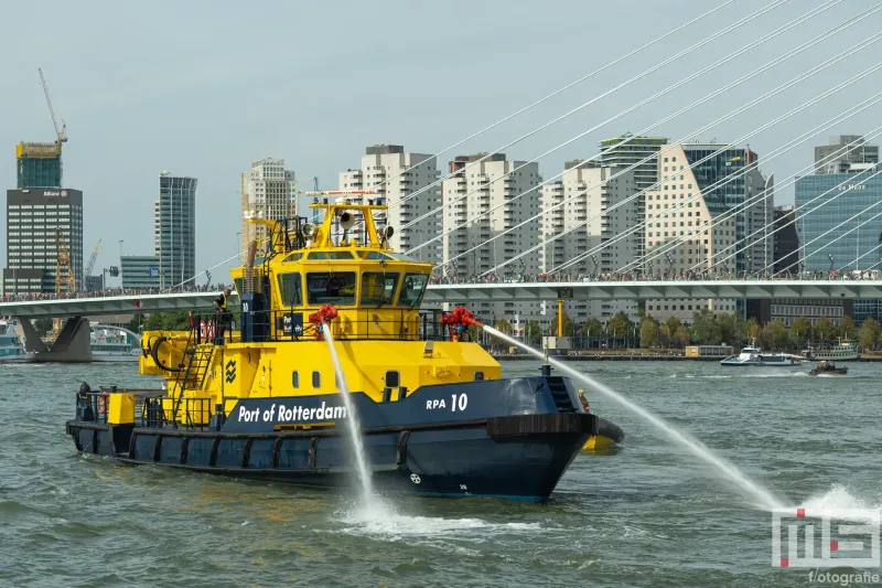 Patrouillevaartuig RPA 10 van het Havenbedrijf op de Wereldhavendagen in Rotterdam