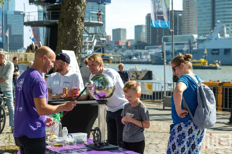 De bezoekers van de Wereldhavendagen in Rotterdam