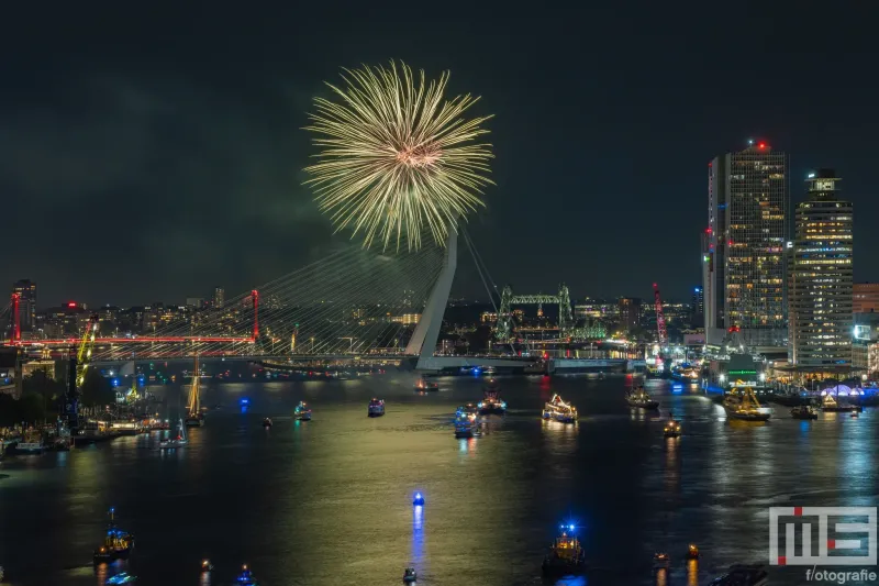 De mooiste momenten van het avondprogramma bij de Wereldhavendagen inclusief vuurwerk