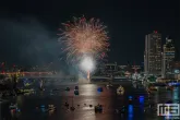 Het avondvuurwerk tijdens de Wereldhavendagen 2025 trekt duizenden bezoekers in Rotterdam