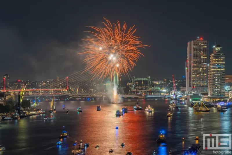 Het spectaculaire avondprogramma van de Wereldhavendagen 2025 met de kleurrijke vuurwerkshow