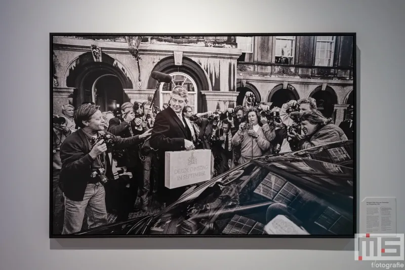 Het koffertje met Ruud Lubbers in het Belasting en Douane Museum tijdens Museumnacht010 Rotterdam in Rotterdam